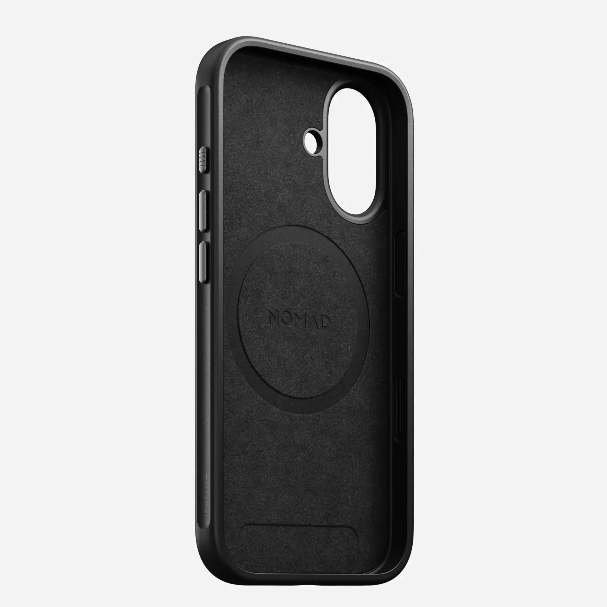 Nomad Modern Leather Case — Black for iPhone 17