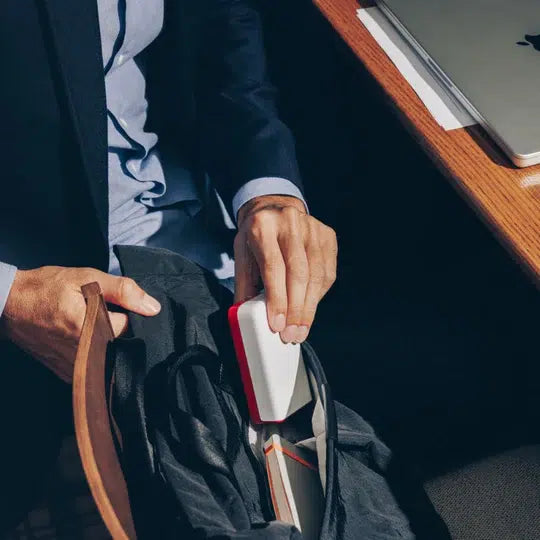 Twelve South PlugBug with Find My: Travel Charger – 50W
