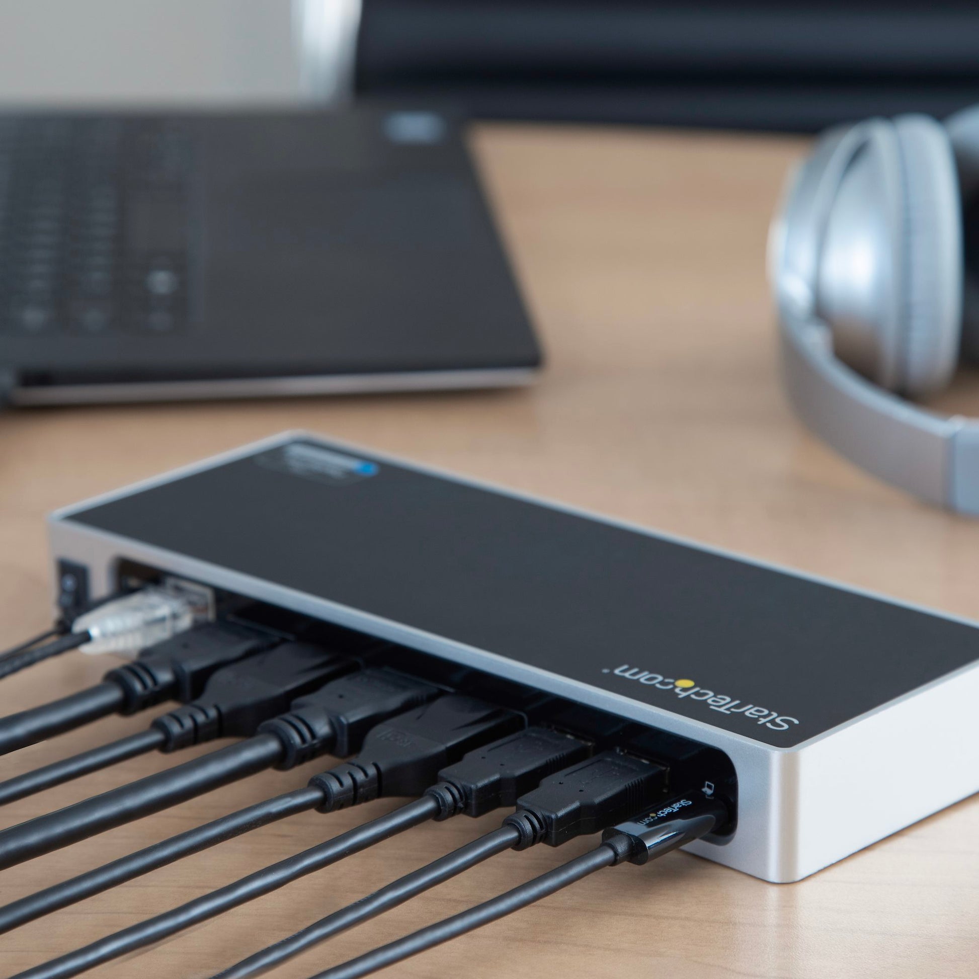 StarTech USB-C & USB-A Hybrid Dock – Dual 4K 60Hz Laptop Docking Station with DisplayPort & HDMI-7