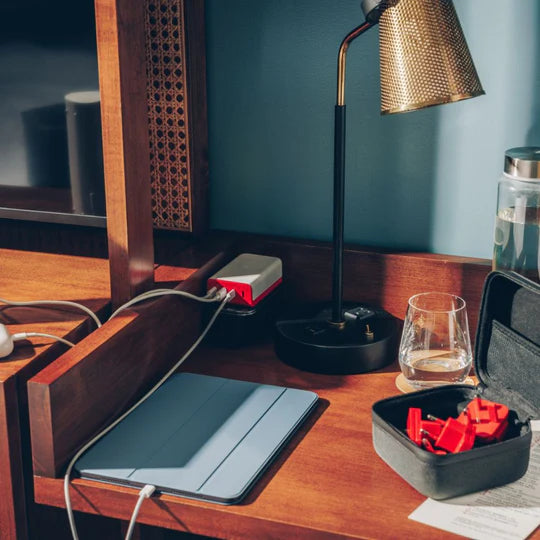 Twelve South PlugBug with Find My: Travel Charger – 120W