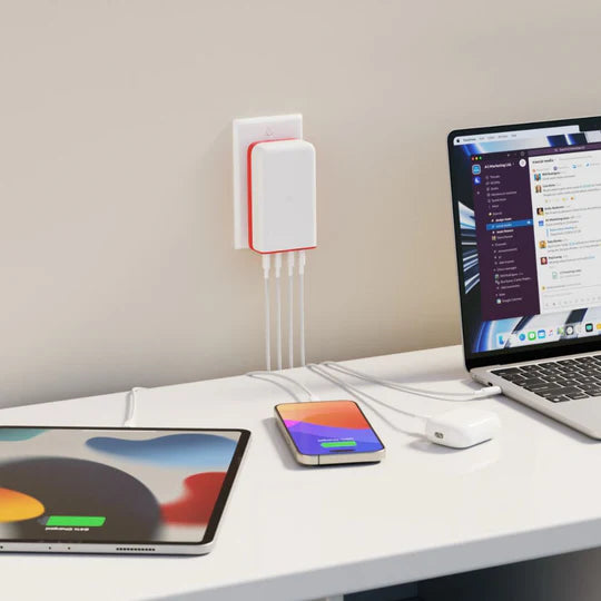 Twelve South PlugBug with Find My: Travel Charger – 120W