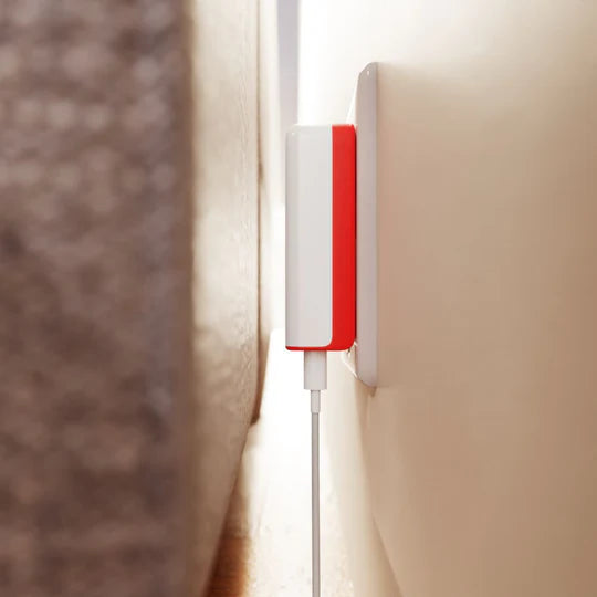 Twelve South PlugBug with Find My: Travel Charger – 120W